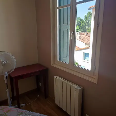 Joli Pres Deux Quatre Personnes Apartment *